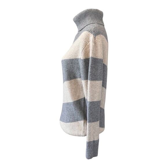 NEW T TAHARI Blue Cream Chevron Turtleneck Pullover Sweater Size 12 - Picture 5 of 7